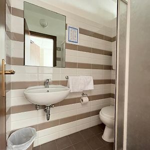 Large Double Room Beach Access